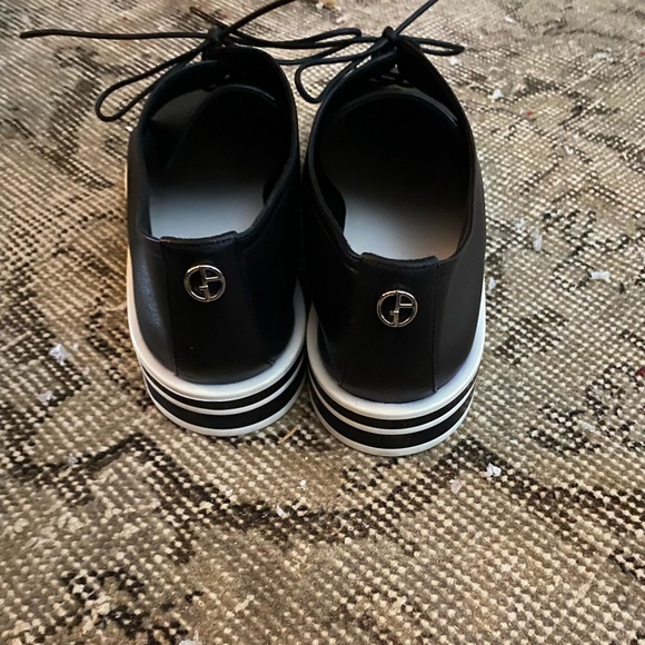 Giorgio Armani Leather Oxfords - Picture 6 of 8